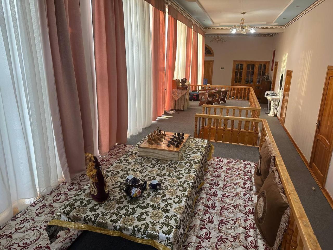 Shukrona Guest House Bukhara Esterno foto
