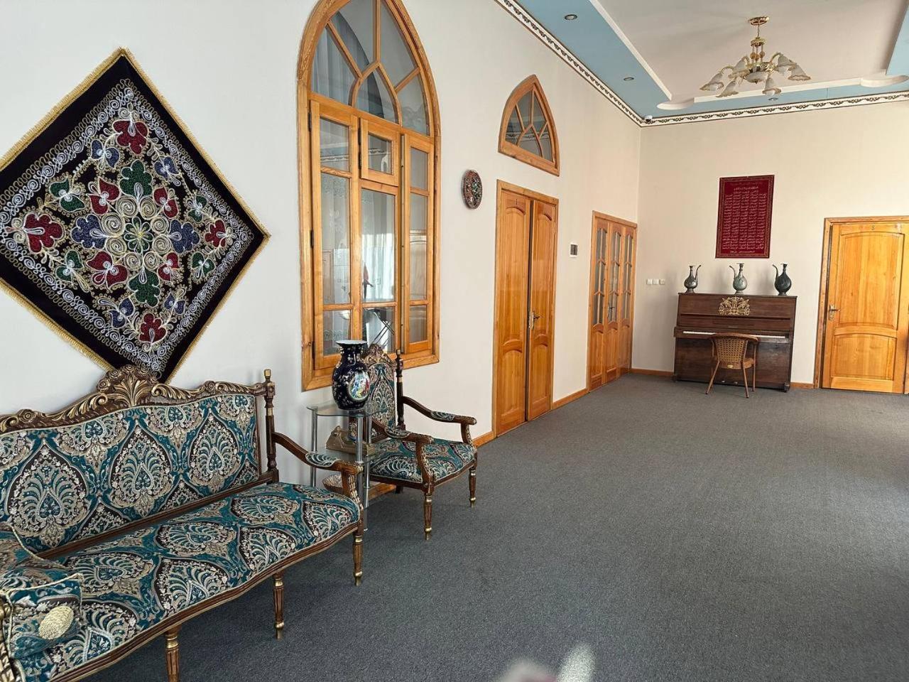 Shukrona Guest House Bukhara Esterno foto